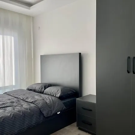 Sehir Merkezinde Rahat,guvenilir Apartament Antalya