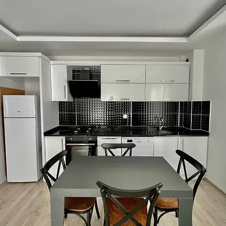 Sehir Merkezinde Rahat,guvenilir * Antalya