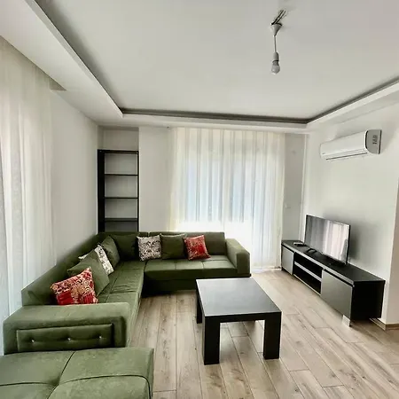 Sehir Merkezinde Rahat,guvenilir 아파트 안탈리아
